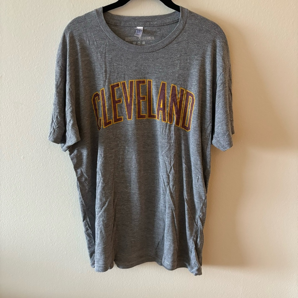 Cleveland Cavaliers NBA Basketball Tee T-Shirt Gray Graphic Tee Soft L